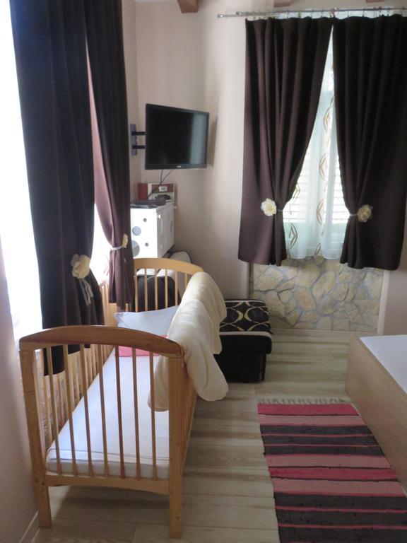 Apartment Barbara - Bojana Šibenik Habitación foto